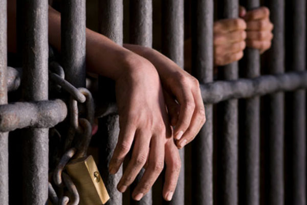 Rusya'da savcılıktan hakimlere ilginç talimat: Daha az tutuklayın, hapishaneler dolu