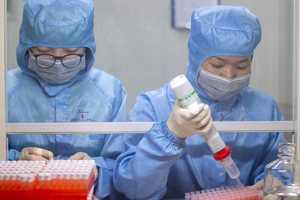 İngiltere'de 2 kişide koronavirüs tespit edildi