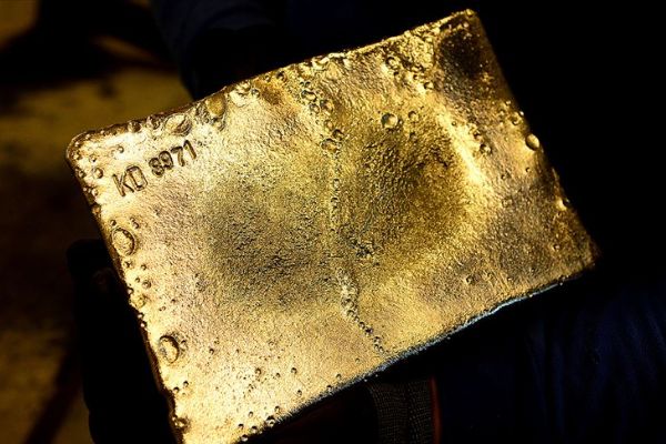 Altının kilogramı 303 bin 740 liraya yükseldi