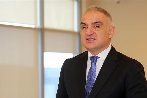 Bakan Ersoy koronavirüsün turizme etkisini değerlendirdi: Gelişmelere göre farklı önlem paketlerini açıklayacağız