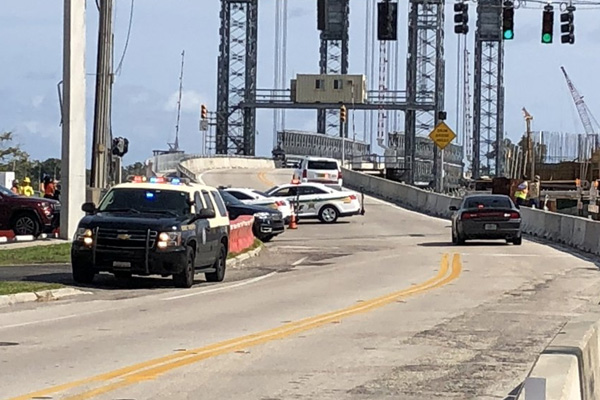 Trump'ın rezidansında 'şüpheli araç' paniği