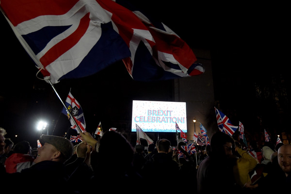 İngiltere AB'ye resmen veda etti: Yeni bir çağın şafağındayız