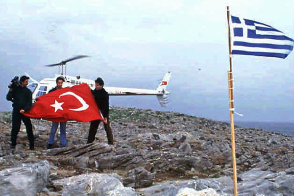 'Kardak krizi': 'Yunan pilota yardım teklif ettim, reddetti'