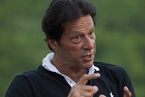 İmran Han: Pakistan Erdoğan'a minnettar