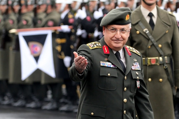 TSK’da yeni dönem: Artık 'karacılar' ve havacılar farklı kep takacak