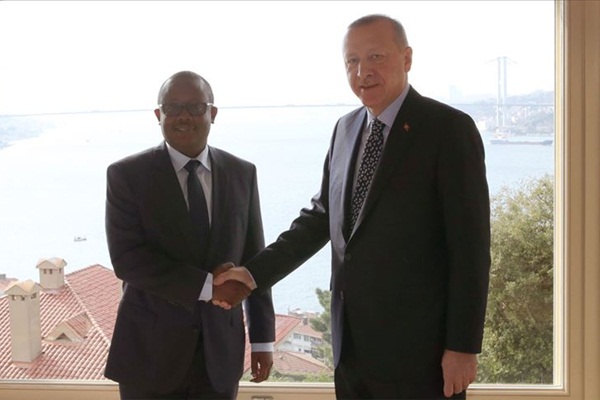 Erdoğan, Gine Bissau Seçilmiş Cumhurbaşkanı ile bir araya geldi