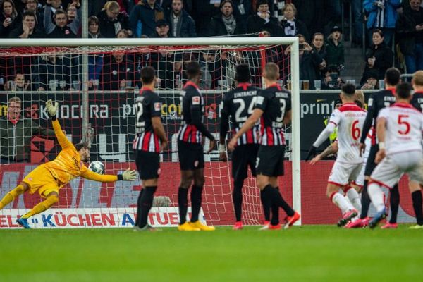 Kaan Ayhan'ın golü Fortuna Düsseldorf'a galibiyet için yetmedi