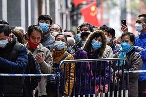 Bir havayolları daha Çin'e uçuşlarını askıya aldı