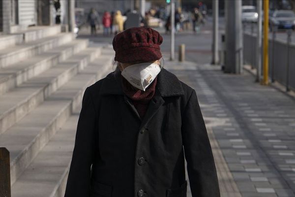 Çin'de salgın altındaki Vuhan'a 1400 askeri sağlık personeli gönderildi