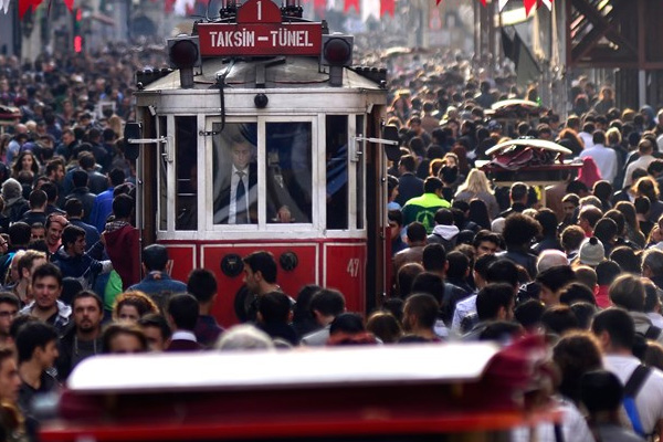 Türkiye alarm veriyor: Nüfus Batı'ya yığıldı