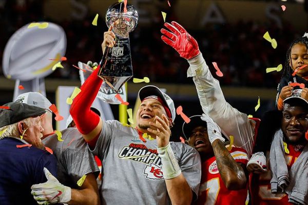 Kansas City Chiefs 50 yıl sonra Super Bowl'da şampiyon