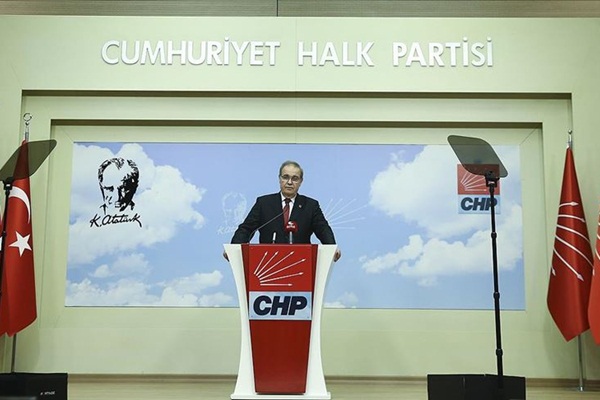 CHP: Riskli bölgeler neden depremden önce kentsel dönüşüme tabi tutulmamış?