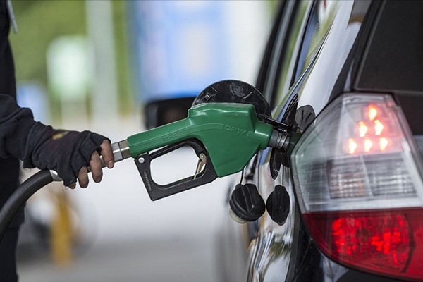 Benzin zammı iptal edildi