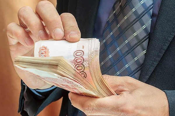 Rusya'da maaş ödemeyen işverenlere 5-10 yıl hapis cezası isteniyor