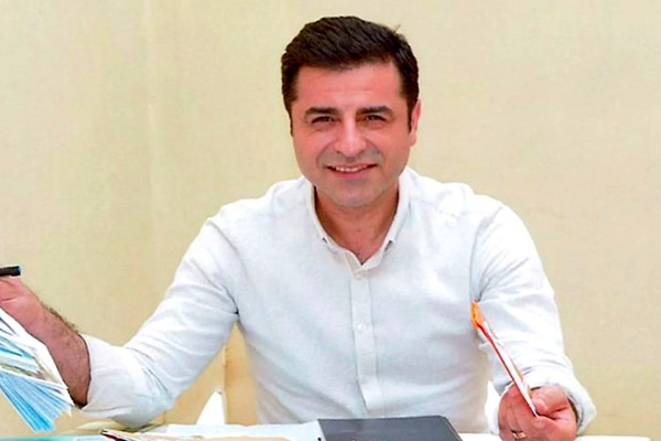 ''Demirtaş'ın HDP üyeliği düşürüldü''