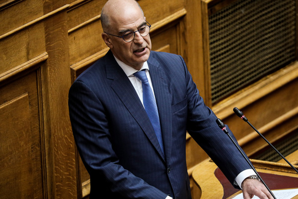 Yunan Dışişleri Bakanı Dendias: Ege’de 'gri alan' yok