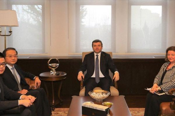 Dışişleri Bakan Yardımcısı Kıran, Çin'in Ankara Büyükelçisi Deng'i kabul etti