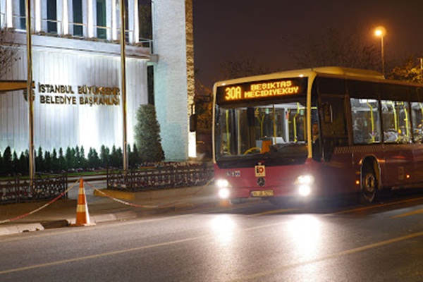 İBB AK Parti Grup Başkanvekili'nden toplu taşıma zammı açıklaması