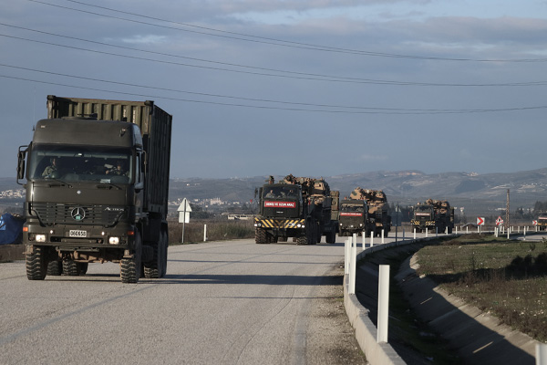 İdlib'deki gözlem noktalarına askeri sevkiyat