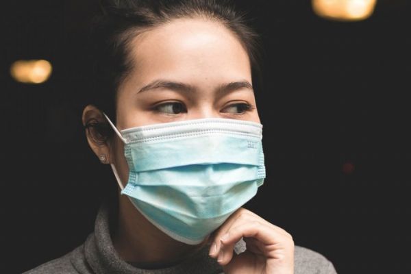 Corona virüsünden  maske korur mu?