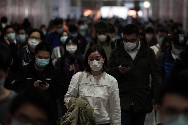 Koronavirüs nedeniyle ölenlerin sayısı Sars salgınında ölenlerin sayısını geçti