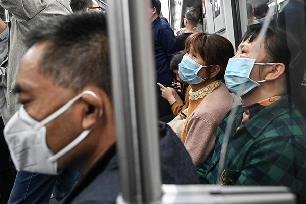 İngiltere: Koronavirüs artık 'ciddi ve yakın tehdit'