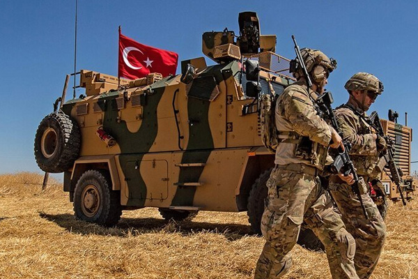 Esed rejimi Türk askerlerine saldırdı: Şehit ve yaralı askerler var