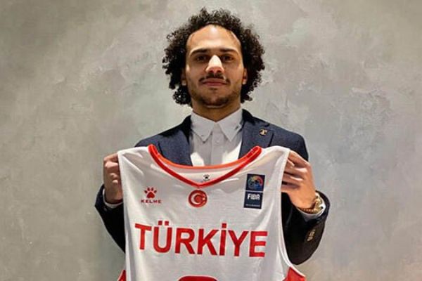 Shane Larkin kimdir? Shane Larkin kaç yaşındadır? Shane Larkin’in ismi ne oldu? İşte Shane Larkin özgeçmişi.