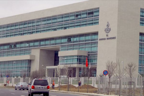 Bazı siyasi partiler hakkında suç duyurusunda bulunulacak