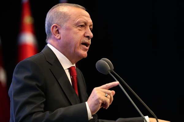 Erdoğan: Ülkemize saldıran terör örgütlerinin yanında yer alanların maskeleri birer birer düşüyor
