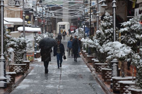 Deprem bölgesi için kuvvetli kar uyarısı