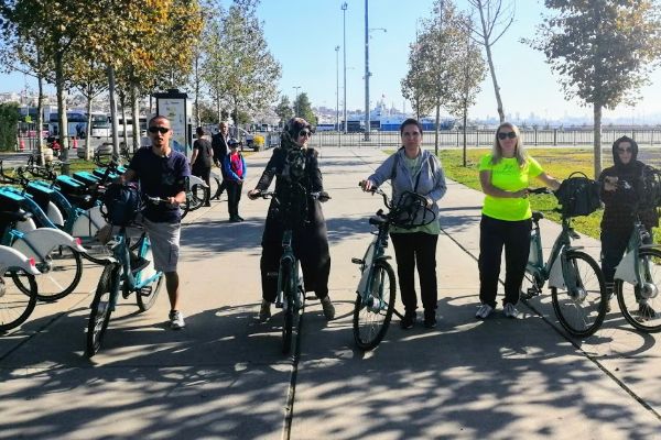 Her haftasonu bisiklet deneyim turları yapılıyor.