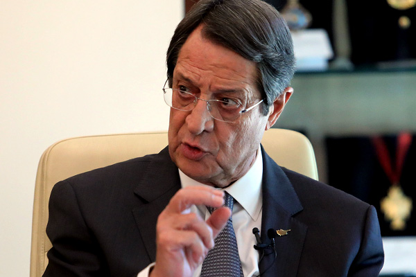 Rum lider Anastasiadis, tatil için Suudi Şeyhinin özel jetini kullanmış