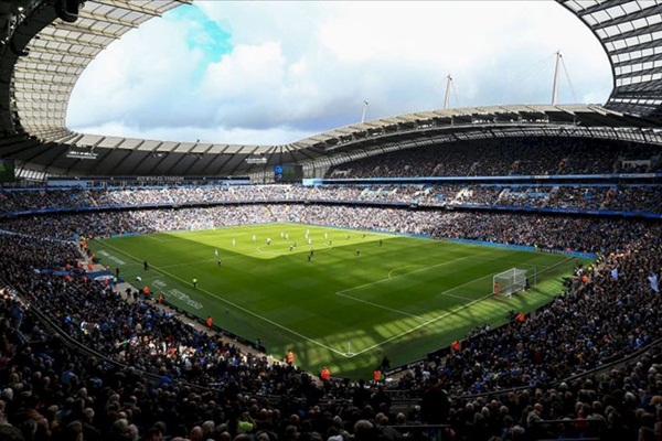 UEFA'dan Manchester City'ye ceza