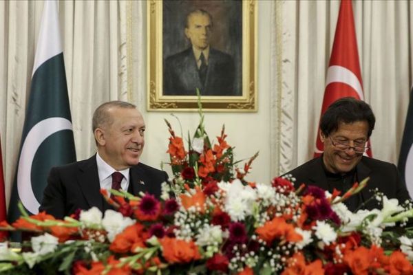 Erdoğan'ın Pakistan ziyareti ülke basınında geniş yer buldu