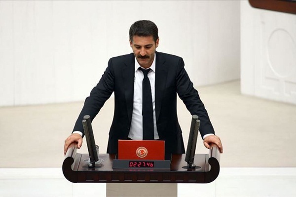 Evinde PKK'lı teröristi saklayan HDP'li vekile soruşturma