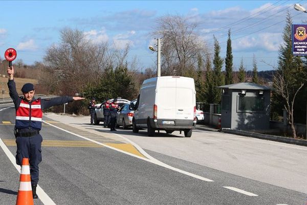Türkiye geneli trafik uygulamasında 1200 araç trafikten men edildi