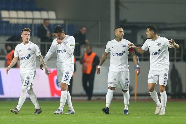 Kasımpaşa Süper Lig'de Antalyaspor'a konuk olacak