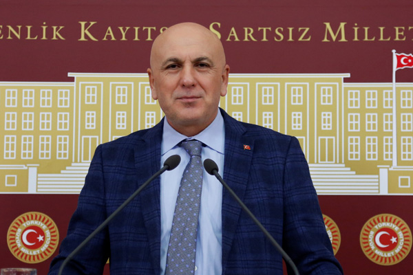 Bir vekil daha İYİ Parti'den istifa etti