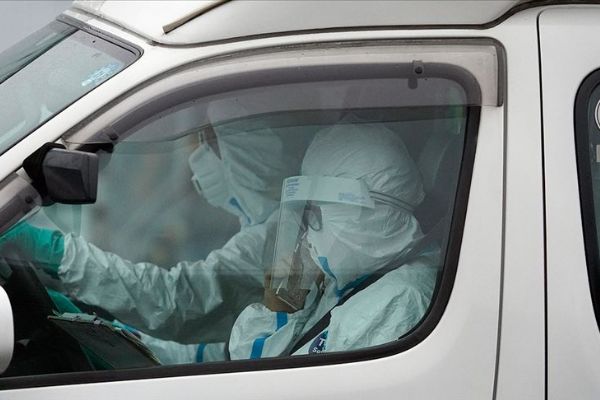 Koronavirüsün bulaştığı kişi sayısı 71 bini geçti