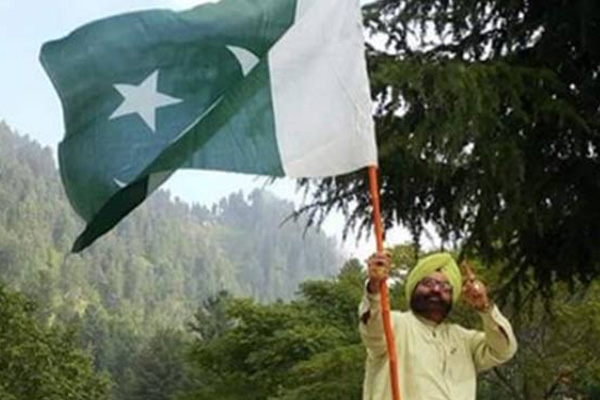 Eski Pakistan Talibanı Sözcüsü kaçtı