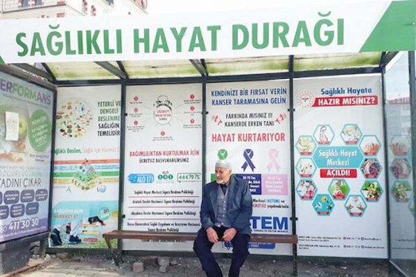 Sağlık durakta hayat buldu