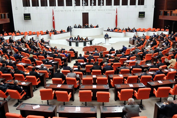 İmar Kanunu'nda değişiklik teklifi TBMM Genel Kurulunda kabul edildi