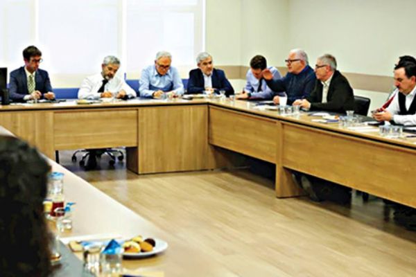 Türkiye’nin sağlık harcamaları Medipol’de masaya yatırıldı