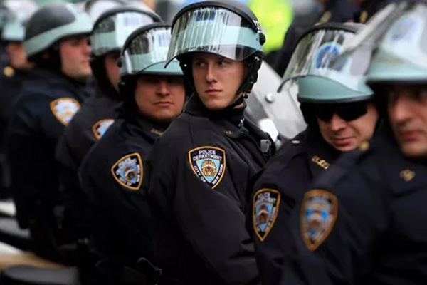 Fransa'da PKK'ya finans sağlayan 6 kişi gözaltına alındı