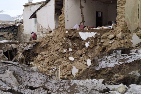 İran'daki deprem Van'ı vurdu: 8 kişi hayatını kaybetti