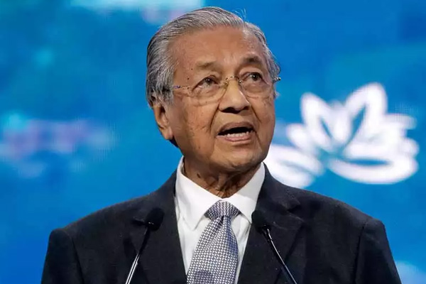 Malezya Başbakanından istifa kararı