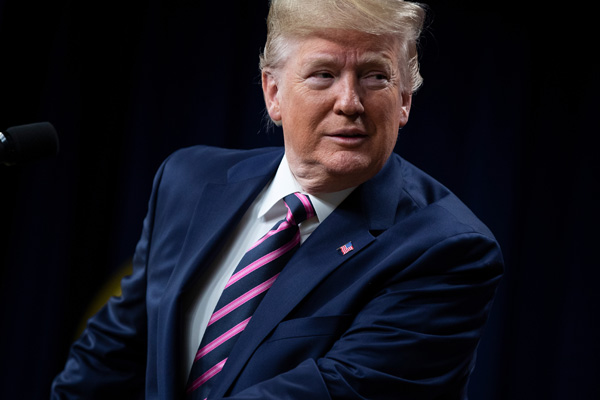 Trump, göreve geldiğinden beri en yüksek halk desteğine ulaştı