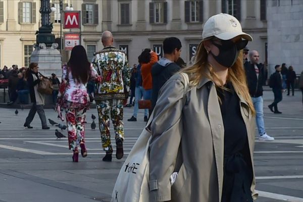 İtalya'da Kovid-19 salgınından ölenlerin sayısı 7'ye çıktı