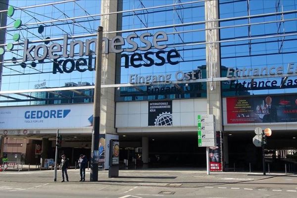 Almanya'da, koronavirüs tehlikesi nedeniyle Uluslararası Hırdavat Fuarı iptal edildi